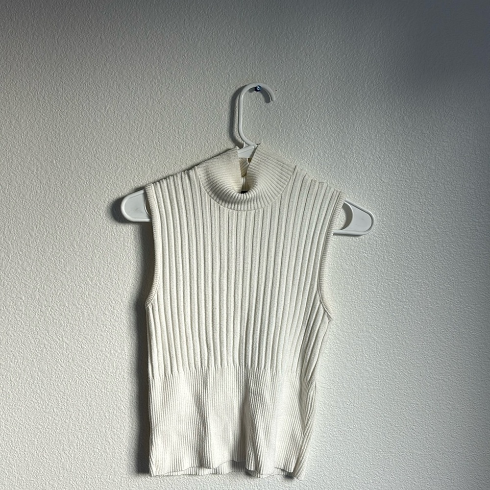 Vintage knitted ribbed top
